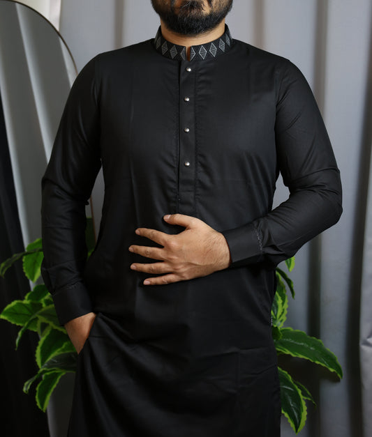 Taaroo Embroidery China Cotton Panjabi for Men - Black Karchupi TPJ-07
